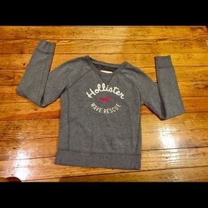 Hollister sweatshirt! 🍁